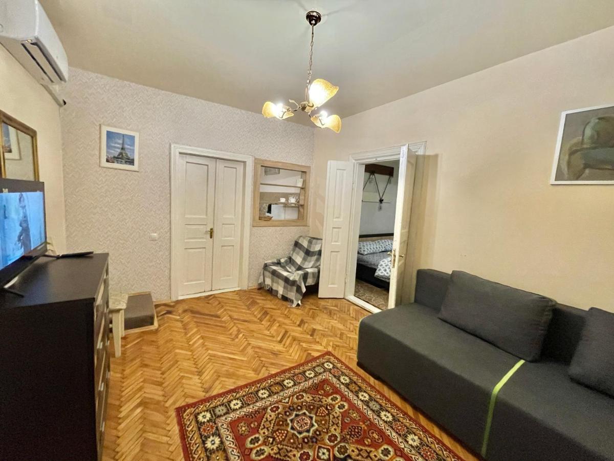 Style Apartments In Old Lviv Exterior photo